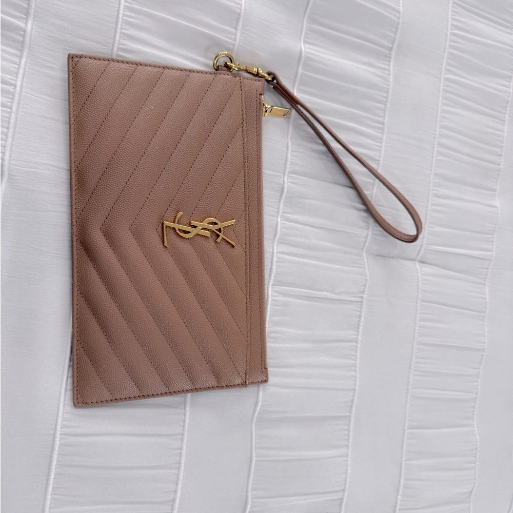 ⭐️⭐️PRICE DROP! Yves Saint Laurent Tan Quilted Wristlet AUTHENTIC! - Picture 2 of 14
